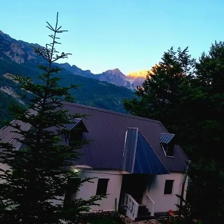 Bujtina Te Grima Hotell Theth