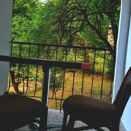 Hotel Bujtina Te Grima