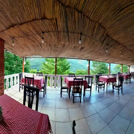 Bujtina Te Grima Hotel *